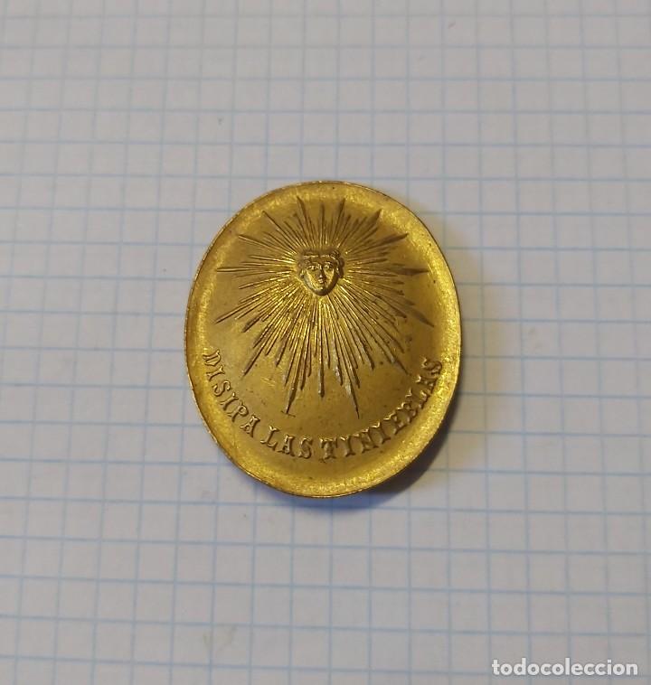 Antig&uuml;edades: Parte de medalla - Foto 1