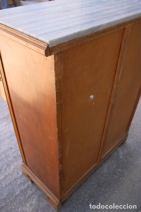 Antig&uuml;edades: comoda de madera y marmol - Foto 2