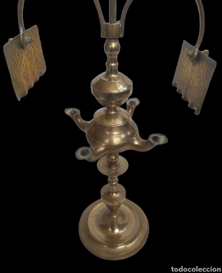 Antig&uuml;edades: Antigua lampara de aceite de bronce 56cm - Foto 3