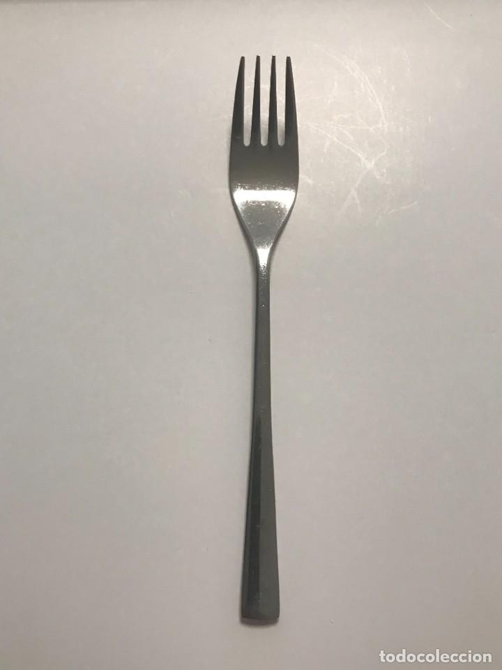 Antig&uuml;edades: CUBERTERIA THAI AIRLINES, TENEDOR