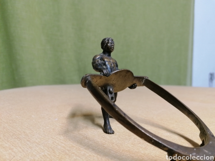 Antig&uuml;edades: Estribo con escultura de bronce. - Foto 5