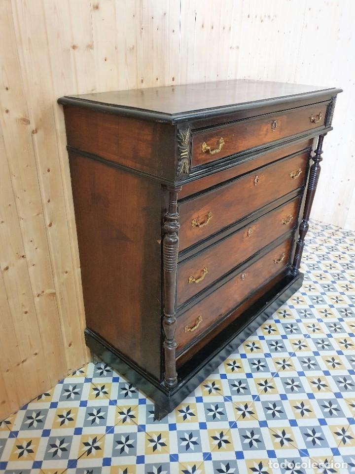 Antig&uuml;edades: COMODA ESTILO ALFONSINO - Foto 2