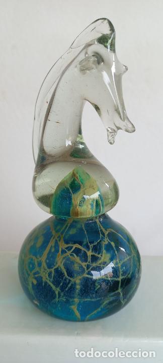 Antiquit&eacute;s: FIGURA DE CRISTAL de Malta, creo MDINA ESTILO MURANO. PIEZA DE AJEDREZ, CABALLO A&Ntilde;OS 70. PISAPAPELES