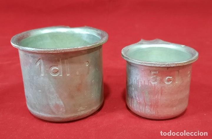 Antig&uuml;edades: MEDIDA EN ALUMINIO 5 cl y 1 dl - Foto 2