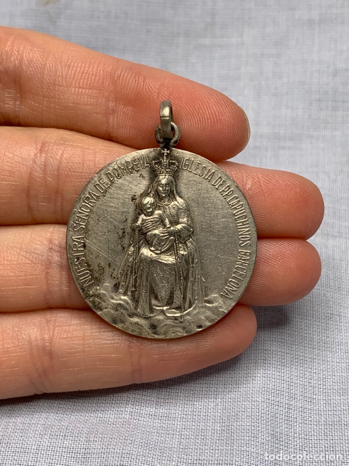 Antiguidades: ANTIGUA MEDALLA ASOCIACION DE NUESTRA SE&Ntilde;ORA DE POMPEYA BARCELONA CAPUCHINOS