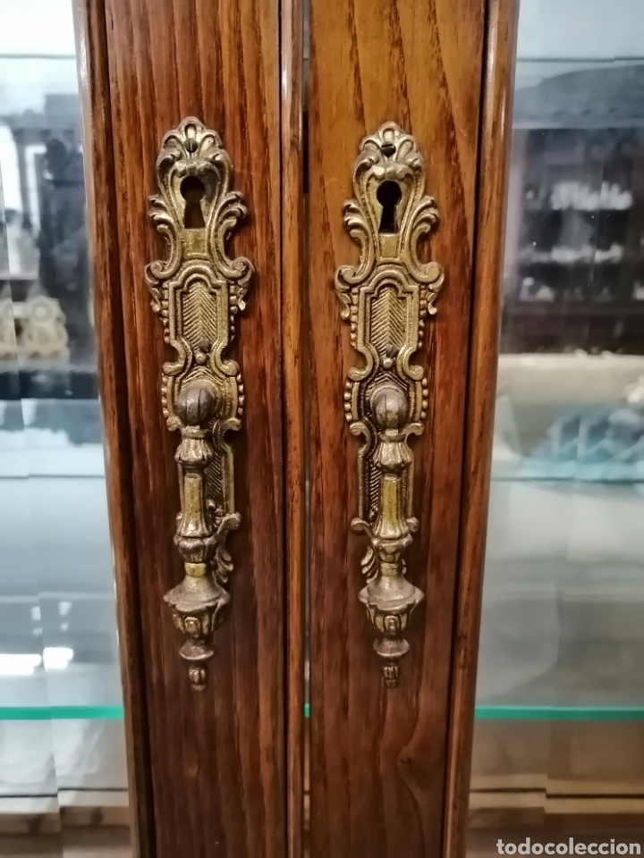 Antig&uuml;edades: Vitrina estilo Reina Ana - Foto 3