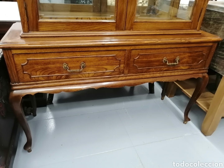 Antig&uuml;edades: Vitrina estilo Reina Ana - Foto 2