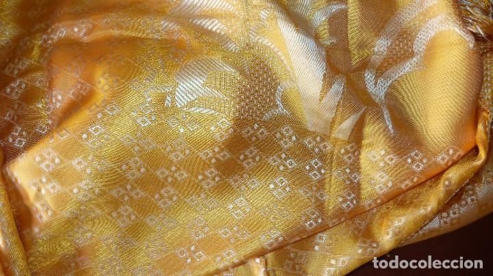 Antig&uuml;edades: CONSERVADA COLCHA RASO 200 CMS AMARILLO - Foto 8