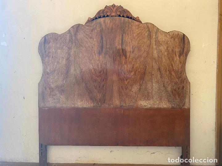 Antig&uuml;edades: Cabecero de madera antiguo - Foto 5