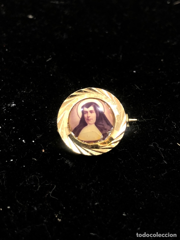 Antig&uuml;edades: Insignia religiosa monja (L29) - Foto 1
