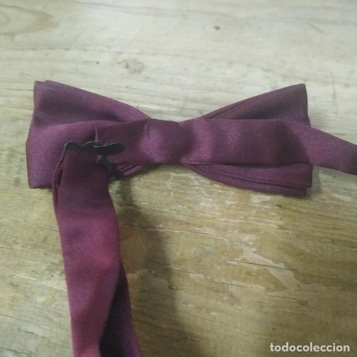 Antig&uuml;edades: Corbata color burdeos - Foto 2