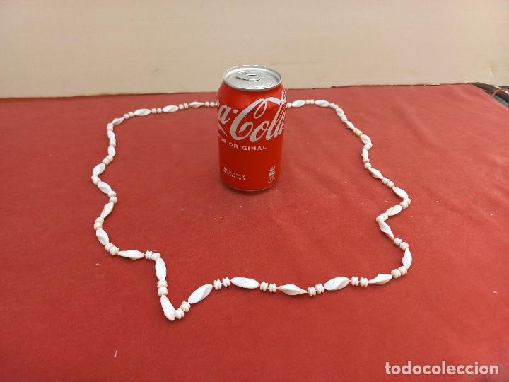 Antig&uuml;edades: collar baquelita blanca - Foto 1