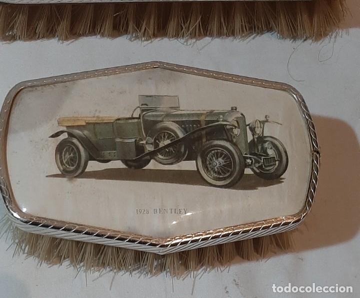 Antig&uuml;edades: Antiguos cepillos de ropa - Foto 2