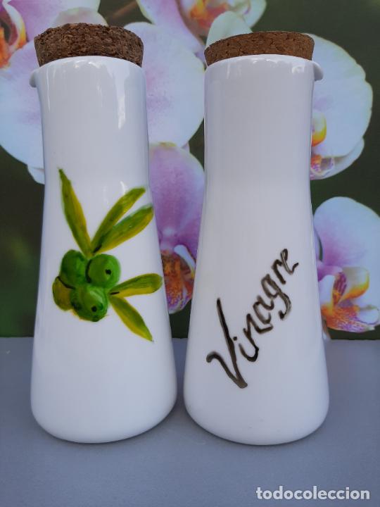 Antig&uuml;edades: ACEITERA Y VINAGRERA , PINTADAS A MANO - Foto 8