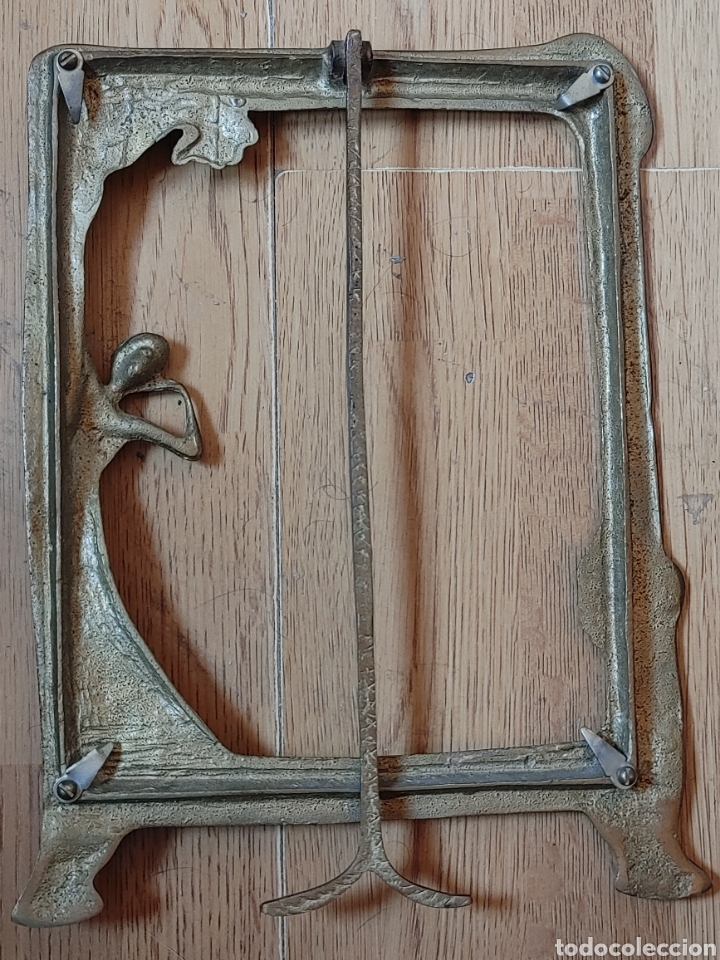 Antig&uuml;edades: Portafotos en bronce. - Foto 2