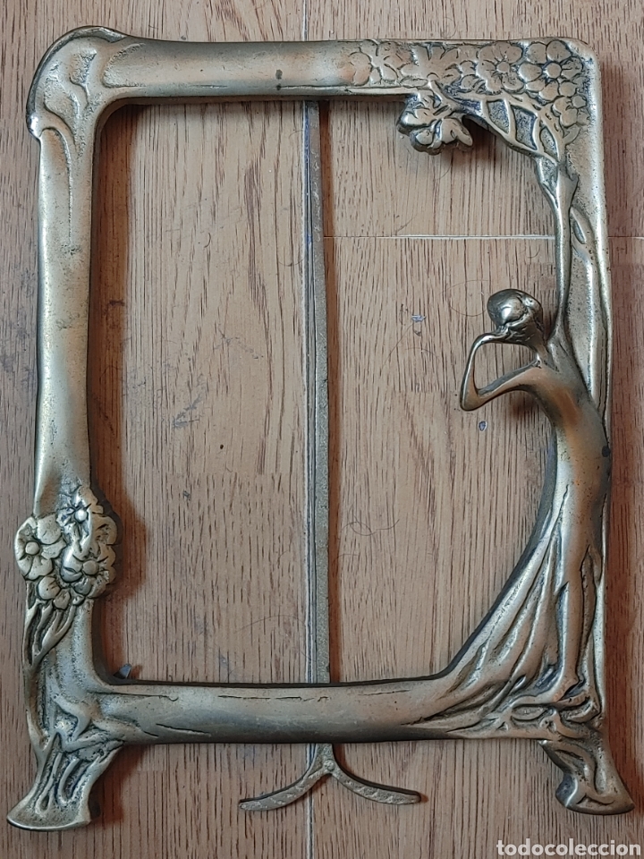 Antig&uuml;edades: Portafotos en bronce. - Foto 3