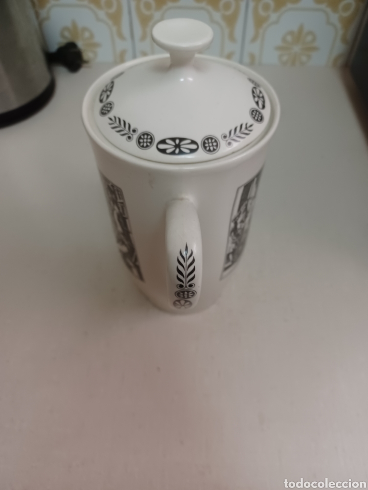 Antig&uuml;edades: Cafetera de porcelana - Foto 3