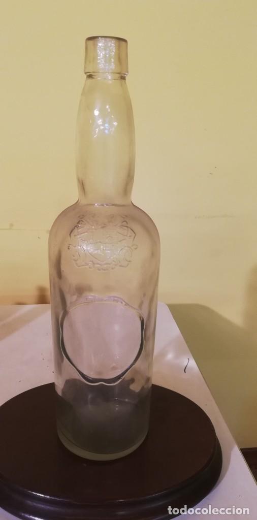 Antig&uuml;edades: BOTELLA CON GRABADO ESCUDO - Foto 3