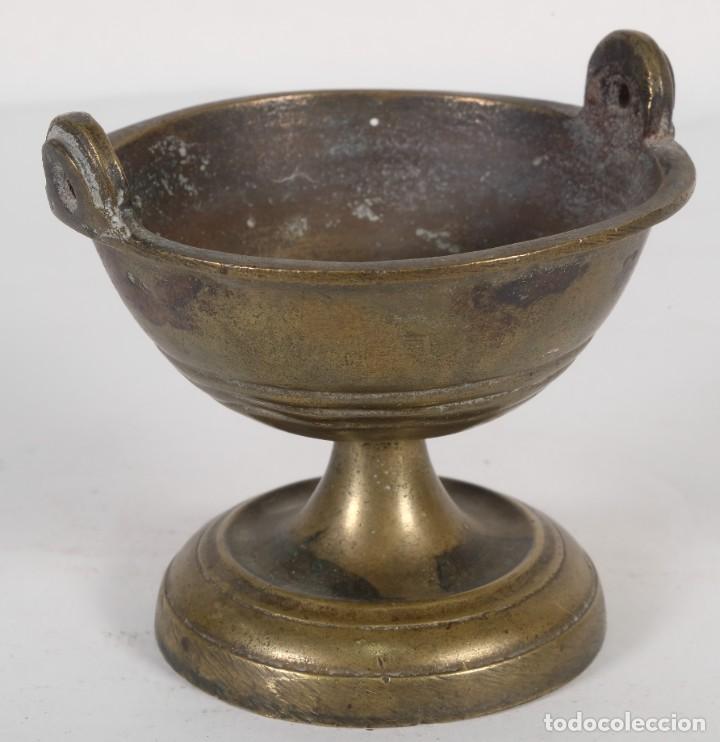 Antig&uuml;edades: Copa en bronce siglo XVIII - Foto 4