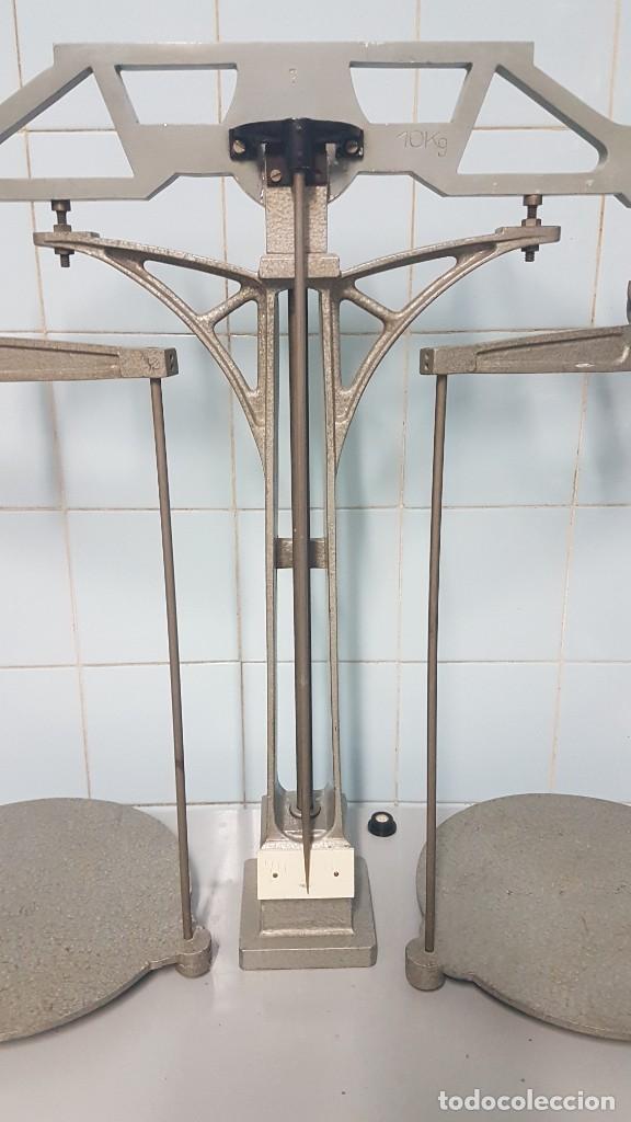 Antig&uuml;edades: BALANZA DE LABORATORIO COBOS DE PRECISI&Oacute;N - Foto 2