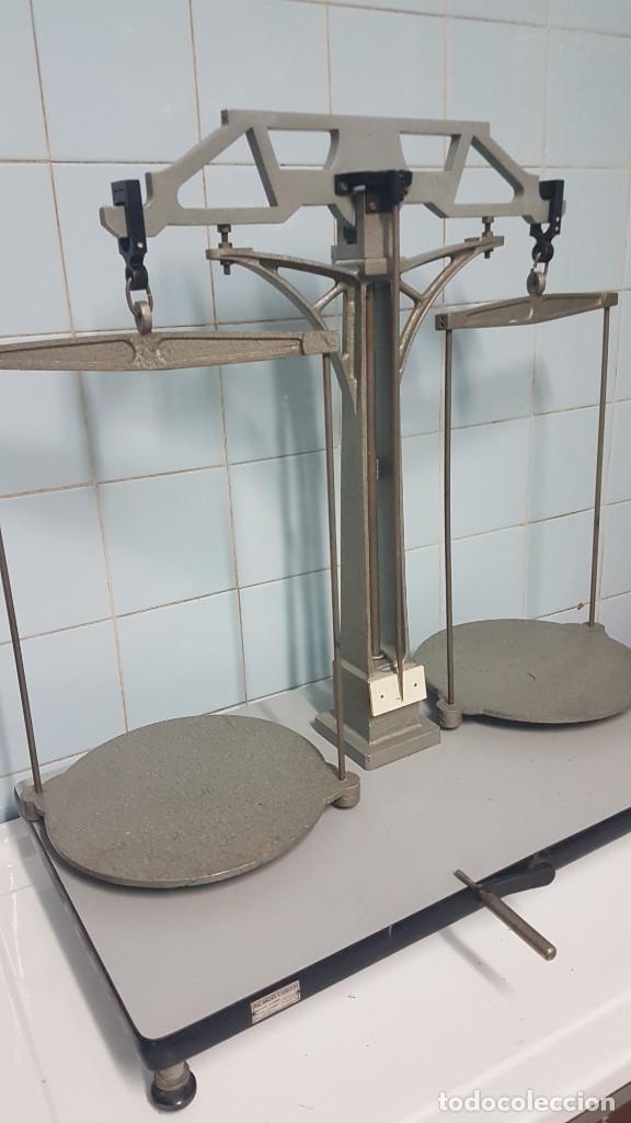 Antig&uuml;edades: BALANZA DE LABORATORIO COBOS DE PRECISI&Oacute;N - Foto 1