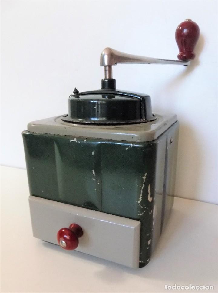 Antig&uuml;edades: &iexcl;&iexcl;&iexcl;MUY ESCASO!!! MOLINILLO DE CAF&Eacute; MARCA ELMA. MODELO 1486-C. ESPA&Ntilde;A. CA. 1945/1965