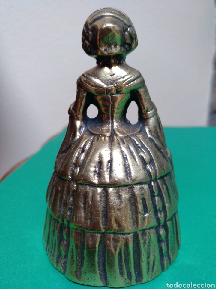 Antig&uuml;edades: CAMPANA MUJER BRONCE MACIZO - Foto 3