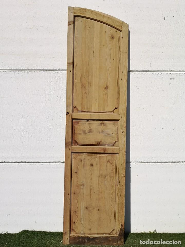 Antiquit&eacute;s: Puerta antigua de interior de una hoja