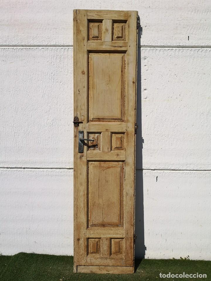 Antiquit&eacute;s: Puerta antigua de interior de una hoja