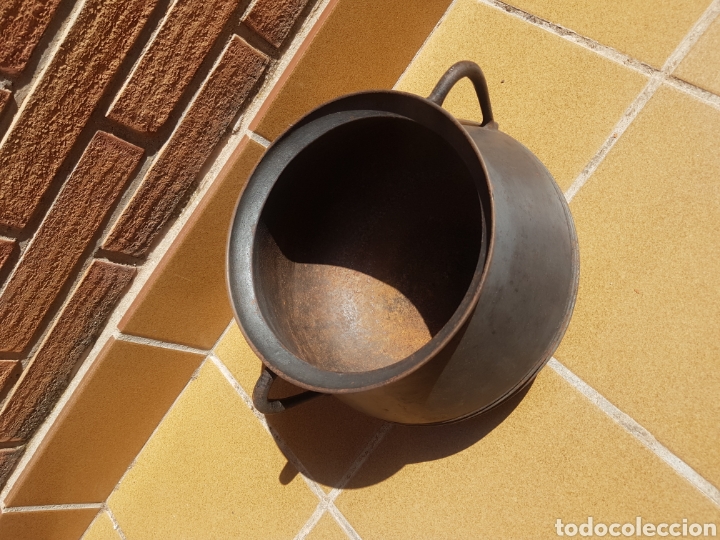 Antig&uuml;edades: Olla de hierro antigua - Foto 2