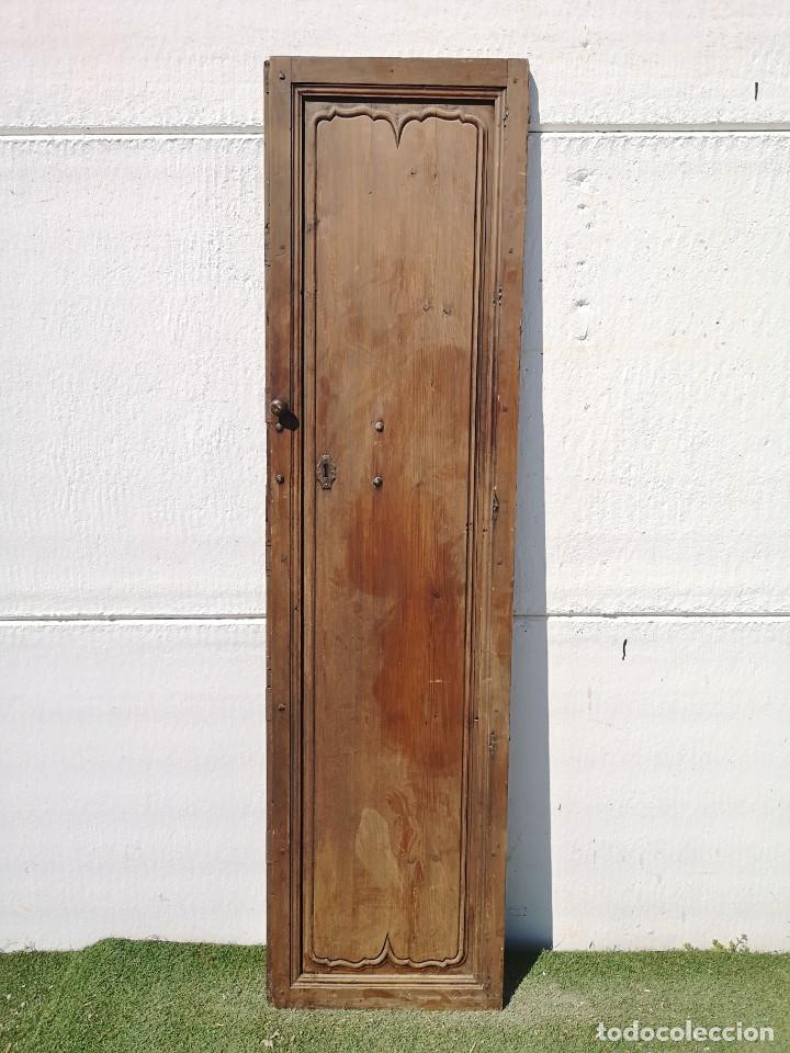 Antiguidades: Puerta antigua de interior de una hoja