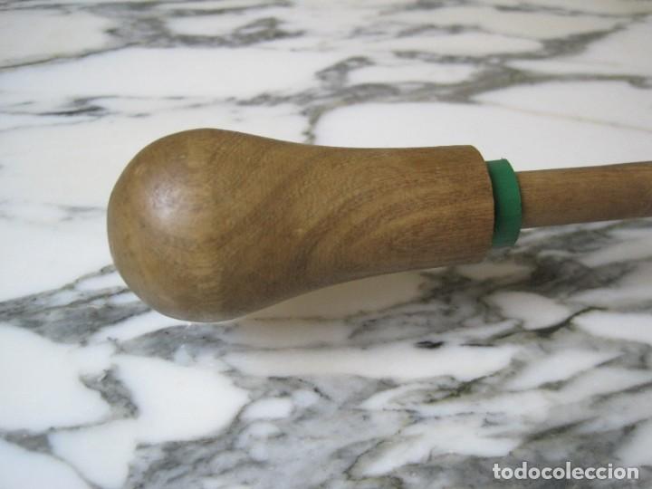 Antig&uuml;edades: ANTIGUO ENCORCHADOR DE MADERA - Foto 4