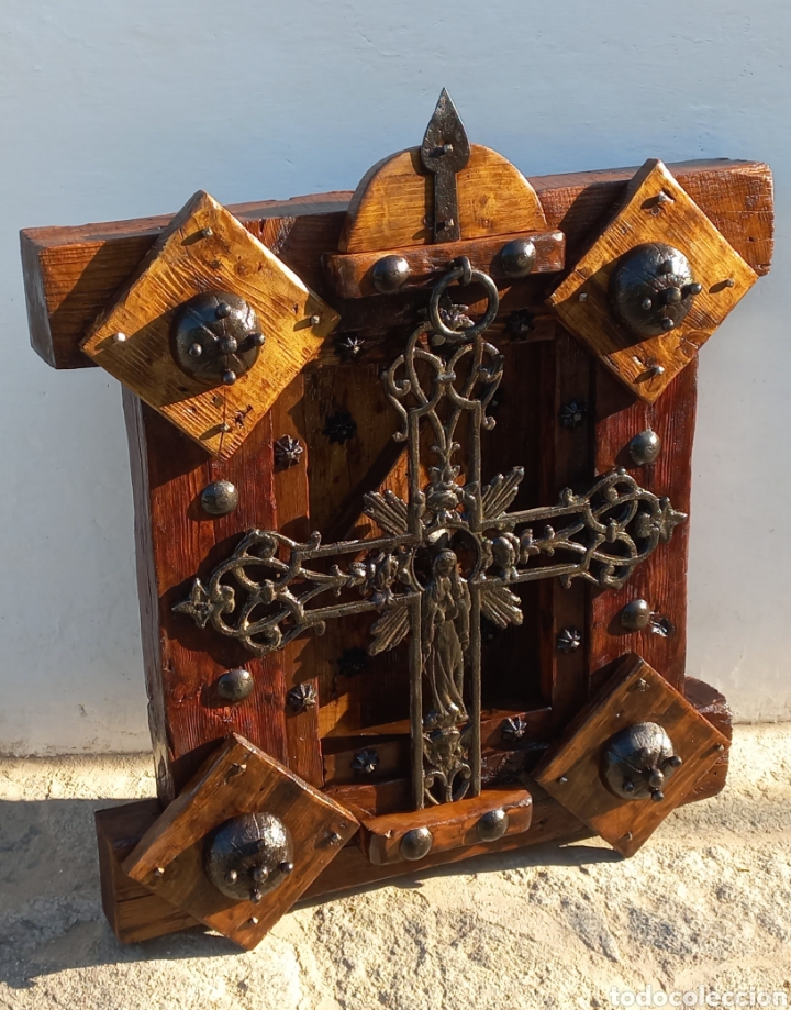 Antig&uuml;edades: Reja de madera y forja - Foto 1