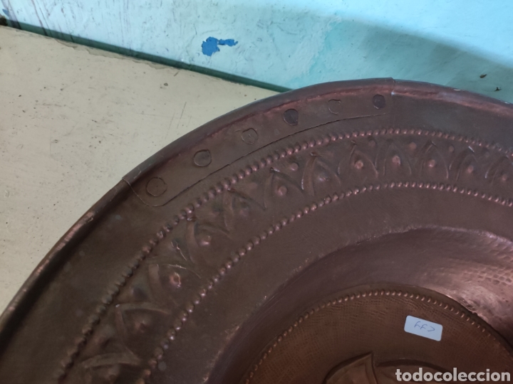 Antig&uuml;edades: Brasero repujado cobre - Foto 7