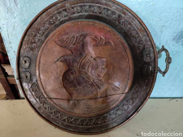 Antig&uuml;edades: Brasero de cobre repujado - Foto 6