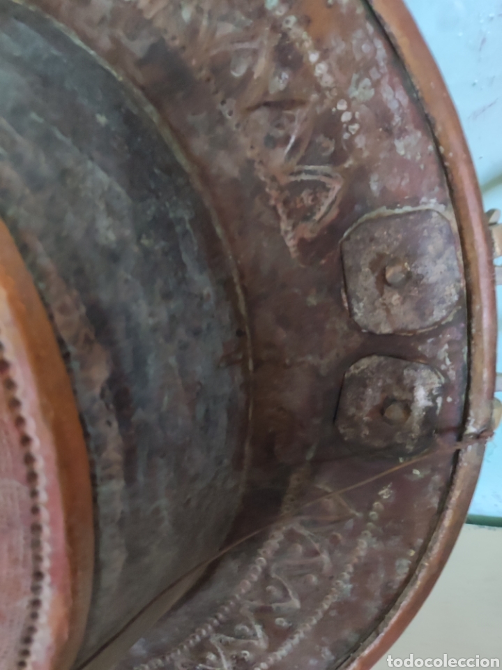 Antig&uuml;edades: Brasero de cobre repujado - Foto 8