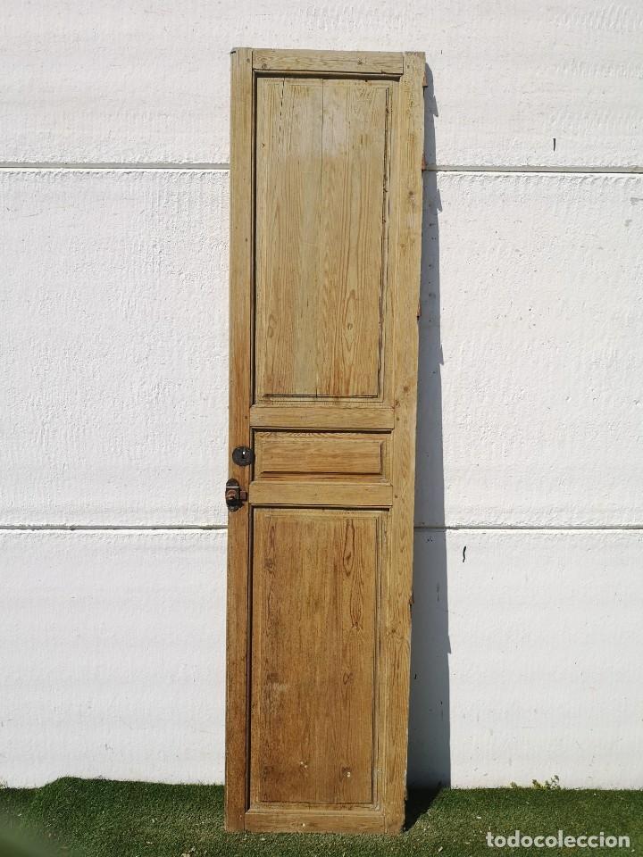 Antig&uuml;edades: Puerta antigua de interior de una hoja