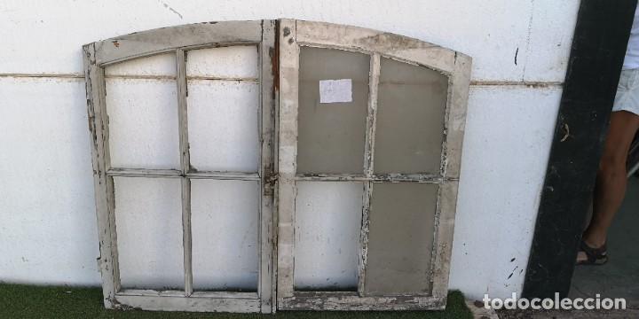 Antig&uuml;edades: Ventana antigua de doble hoja