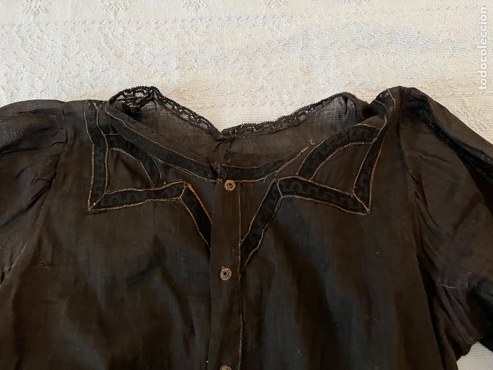 Antig&uuml;edades: Blusa camisa &eacute;poca - Foto 2