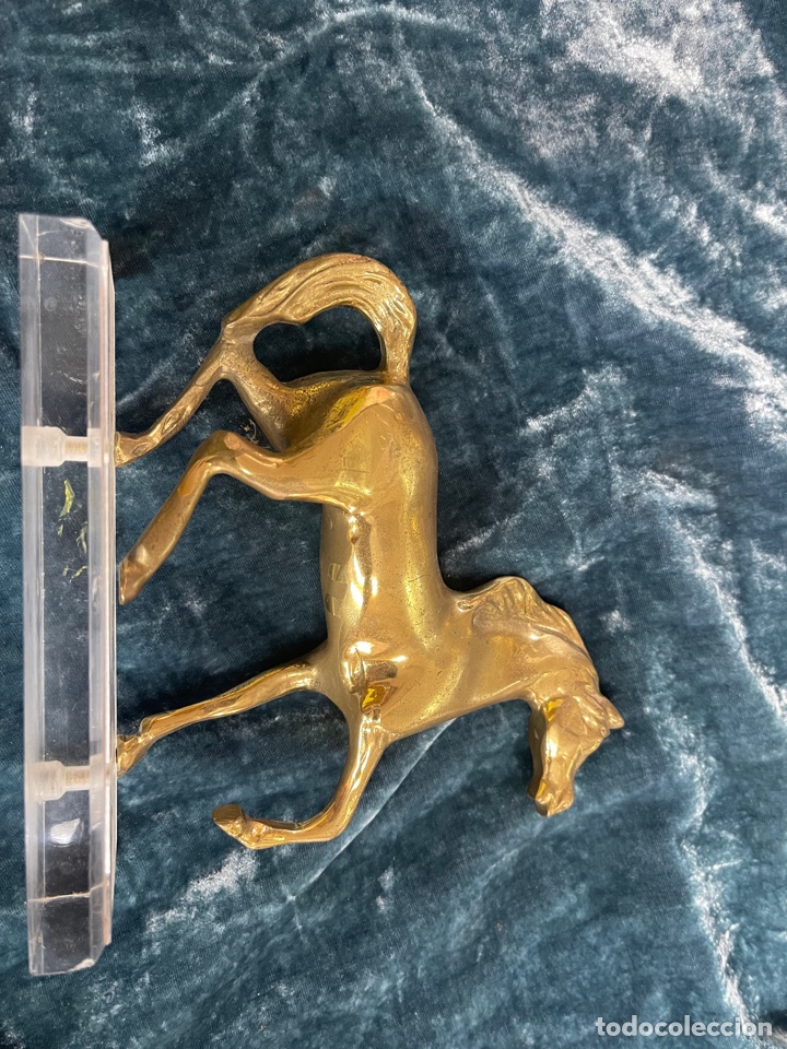 Antig&uuml;edades: figura de caballo bronce - Foto 3