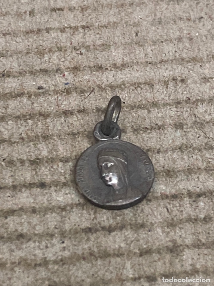 Antig&uuml;edades: Medalla de plata religiosa - Foto 1