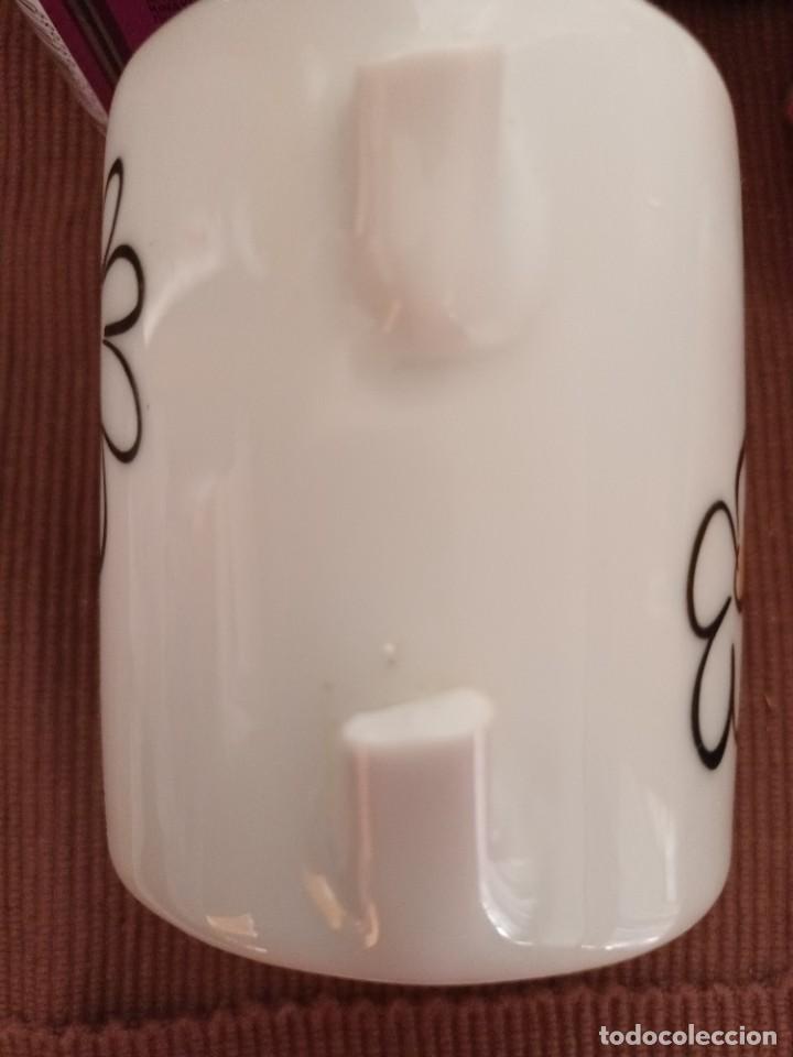 Antig&uuml;edades: Lechera de porcelana - Foto 3