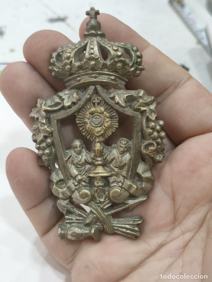 Antig&uuml;edades: Gran Insignia Religiosa Antigua - Foto 2