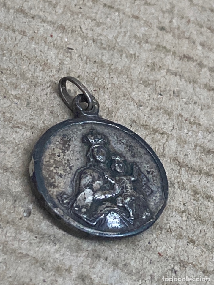 Antig&uuml;edades: Medalla de plata religiosa - Foto 2