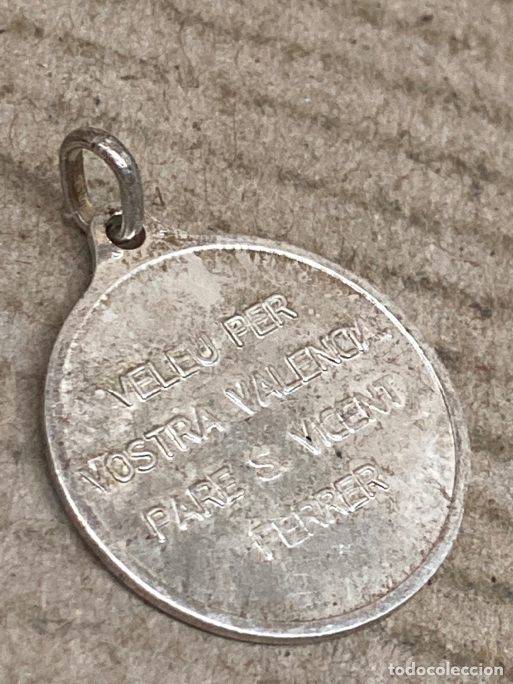 Antig&uuml;edades: Medalla de plata religiosa - Foto 2