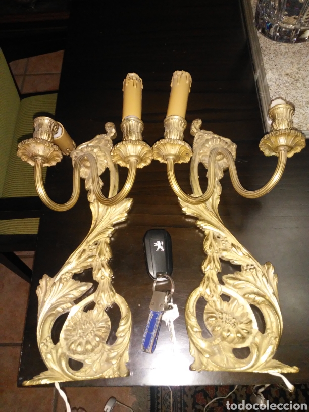 Antig&uuml;edades: Pareja de apliques de pared en bronce - Foto 2