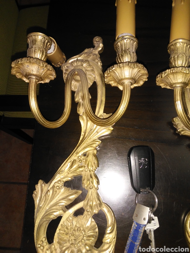 Antig&uuml;edades: Pareja de apliques de pared en bronce - Foto 3