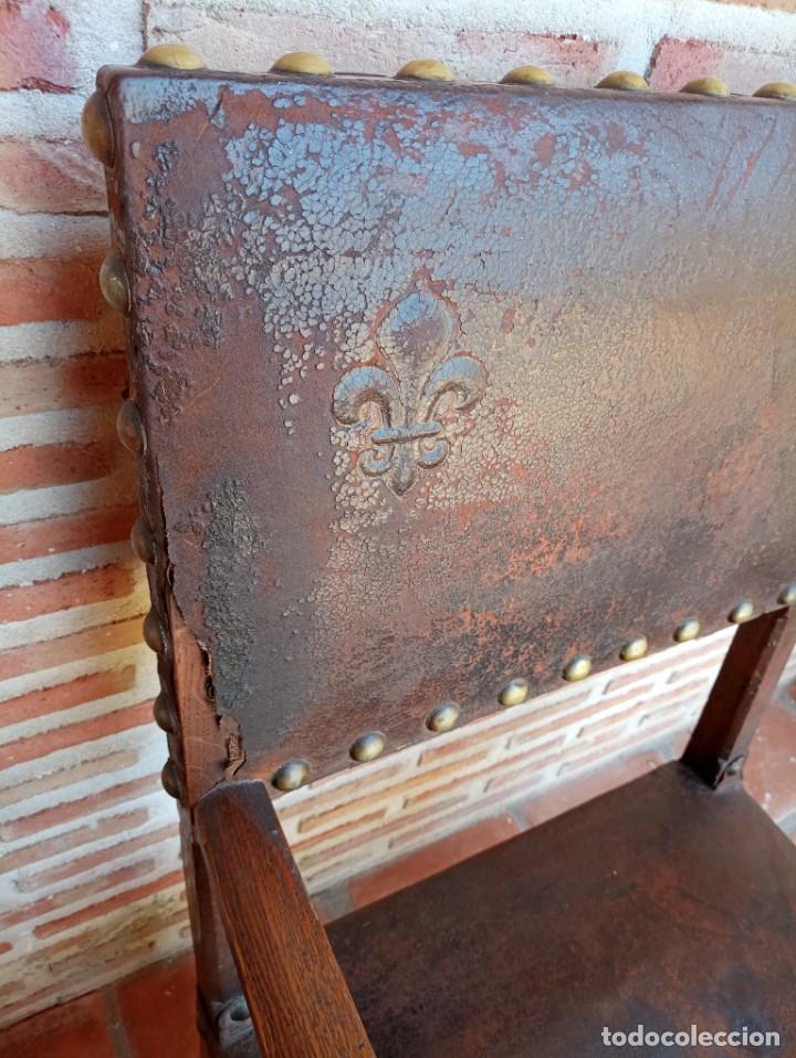 Antig&uuml;edades: Sill&oacute;n de cuero, siglo XVII - Foto 4