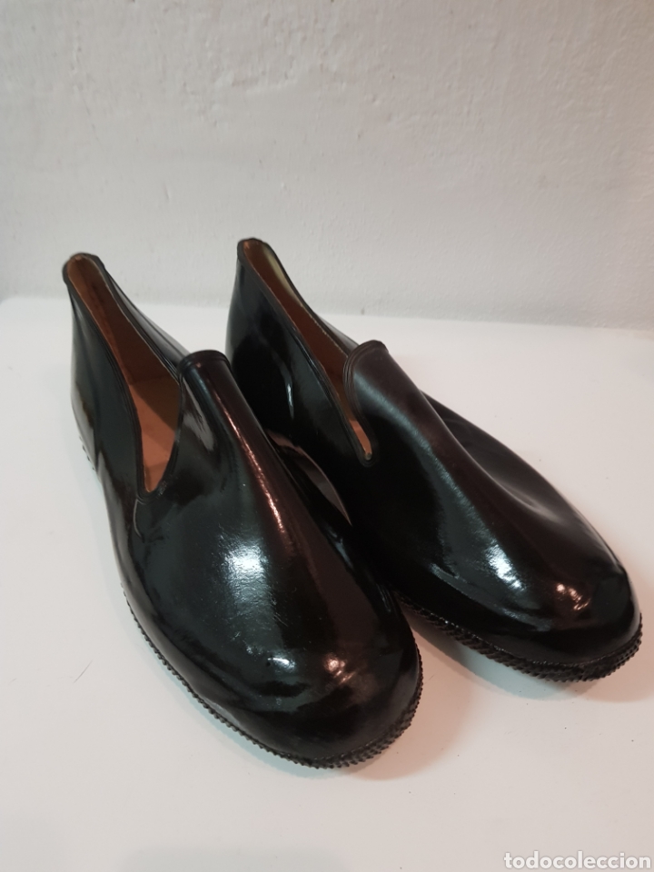 Antig&uuml;edades: Zapatos impermeables n&deg;41, a&ntilde;os 1960 - Foto 1