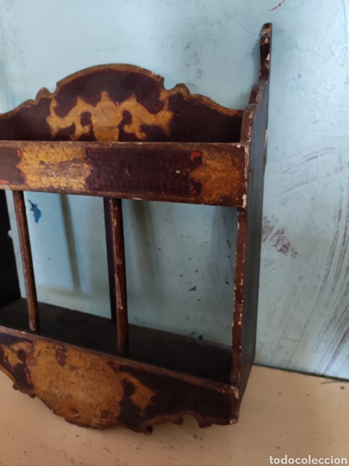 Antig&uuml;edades: Repisa de cocina decorada y dorada - Foto 5